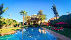 Charming Luxury Villa - Pool & Hot Tub
